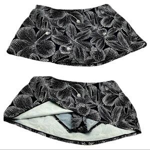 Islander B&W Floral Design Swim Skirt Sz 10